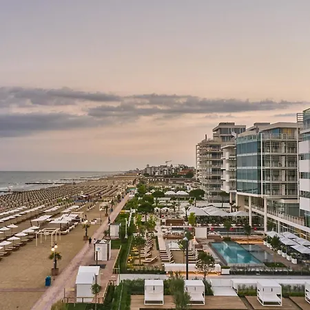 Falkensteiner Hotel & Spa Jesolo-2